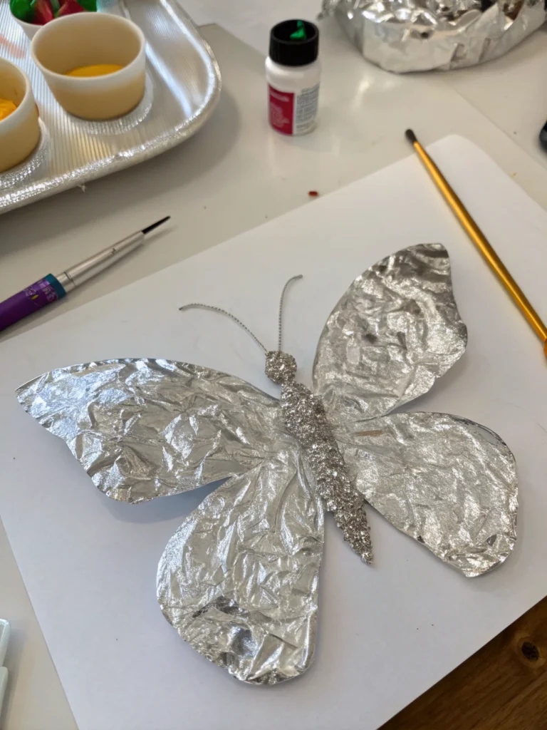 Creative ways to upcycle used tin foil for sustainable crafts in New York.
